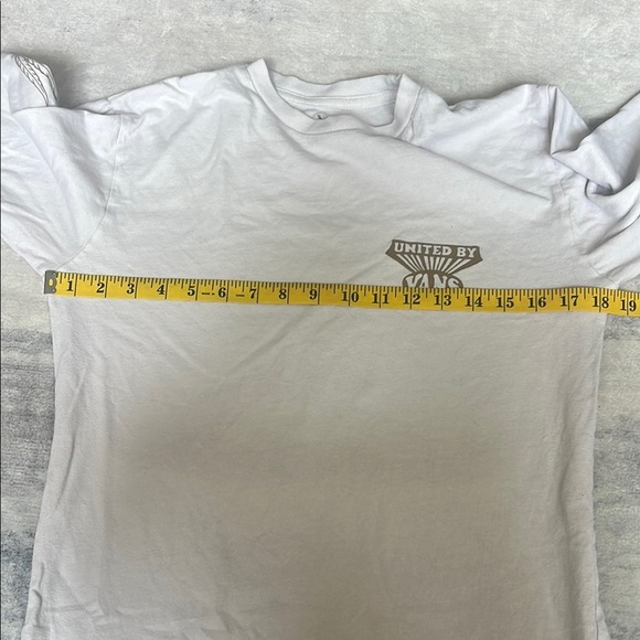 Vans White Long Sleeve Tee with Graphic Accents - Picture 4 of 5